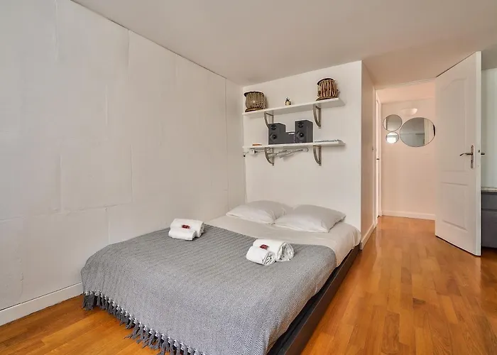 Apartman The Perfect Parisian 2 Bdrs Flat At Le Marais Párizs