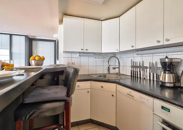 The Perfect Parisian 2 Bdrs Flat At Le Marais Apartman